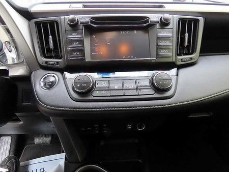 Toyota RAV4 — photo 12