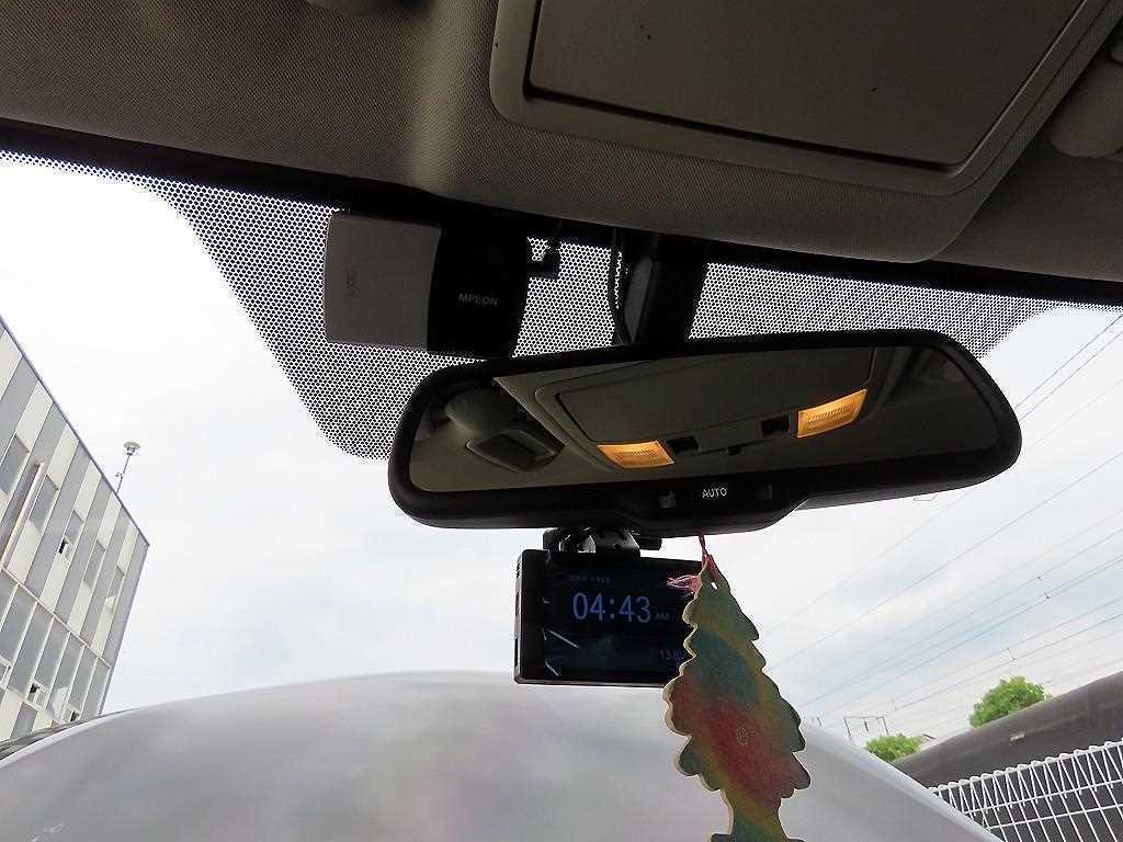 Toyota RAV4 — photo 15
