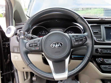 Kia Carnival — photo 08