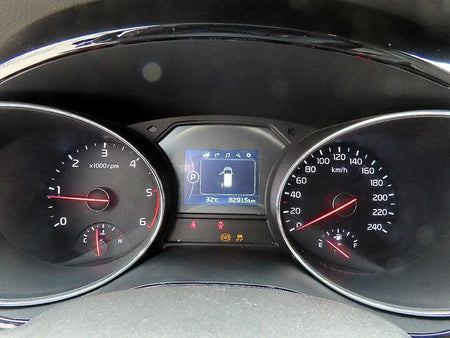 Kia Carnival — photo 09