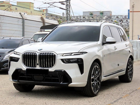 BMW X7 — photo 02