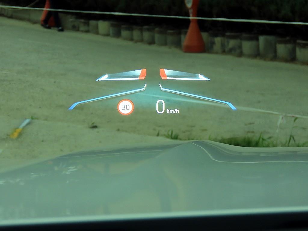 BMW X7 — photo 10