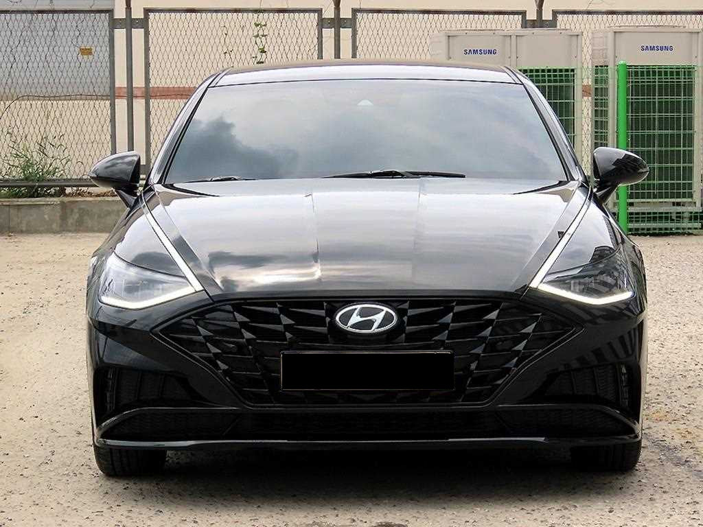 Hyundai Sonata — photo 01