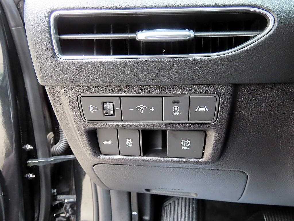 Hyundai Sonata — photo 12