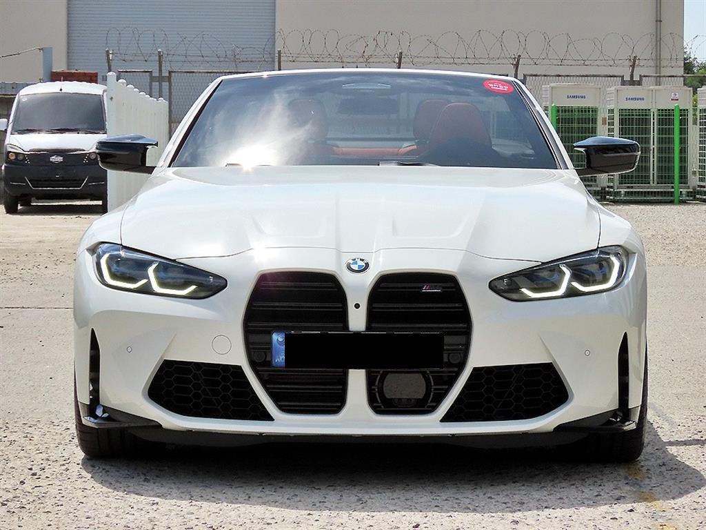 BMW M4 — photo 01