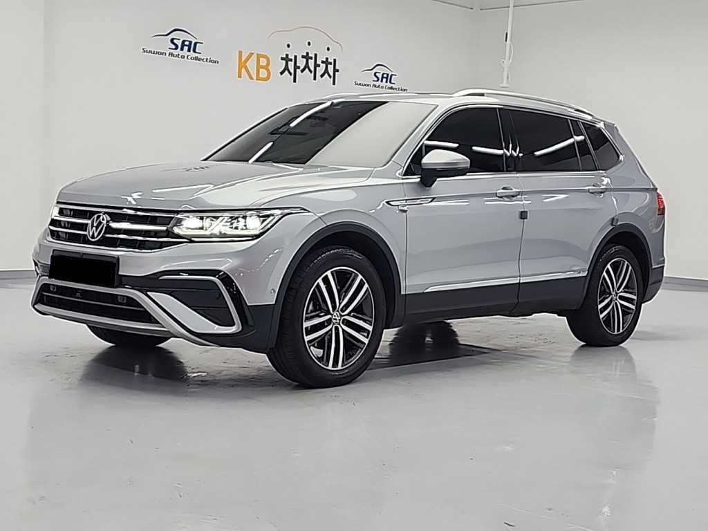 Volkswagen Tiguan — photo 01