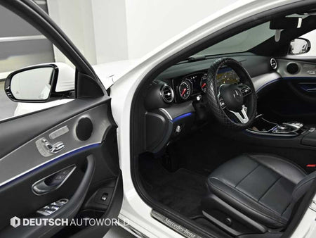 Mercedes-Benz E-Class — photo 11