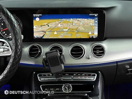 Mercedes-Benz E-Class — photo 14