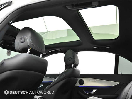 Mercedes-Benz E-Class — photo 18