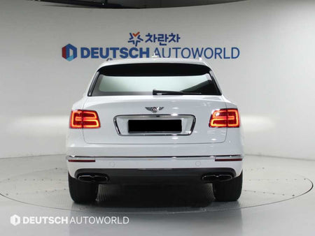 Bentley Bentayga — photo 04