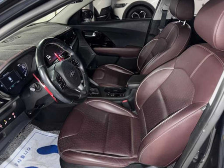 Kia Niro — photo 06