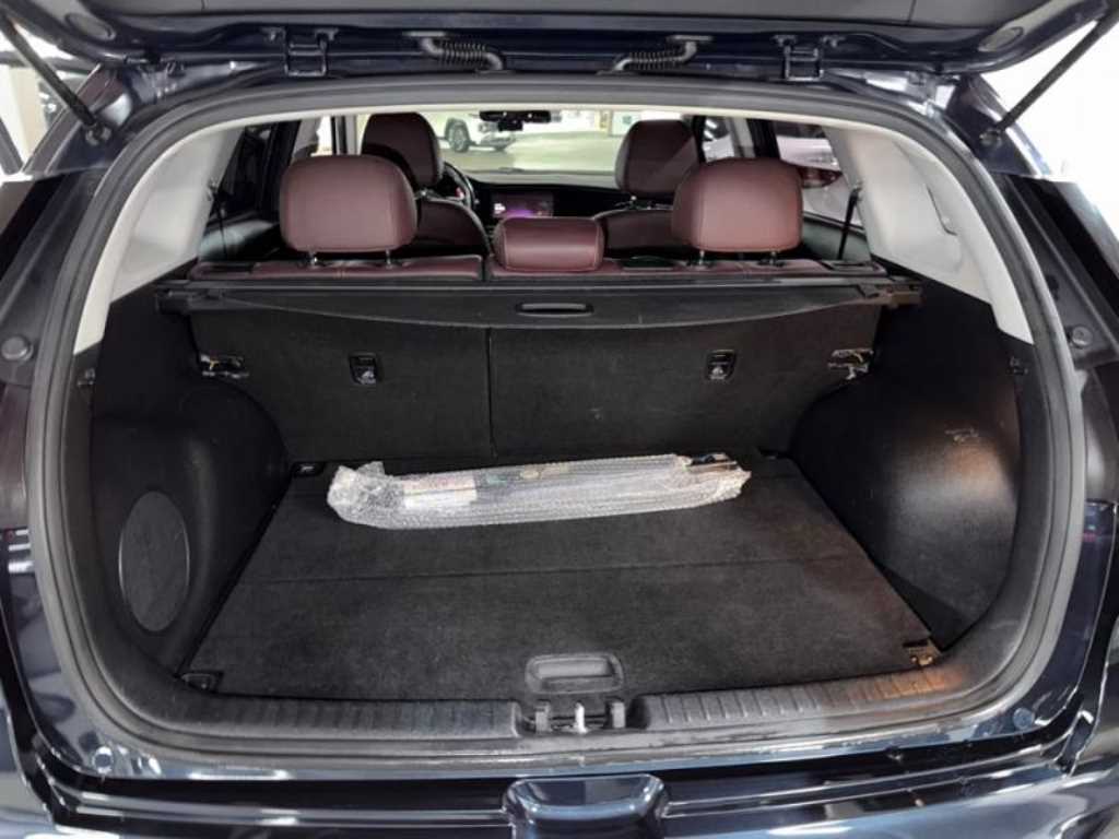 Kia Niro — photo 18