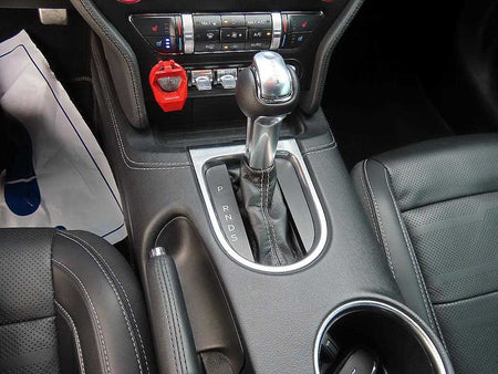 Ford Mustang — photo 10
