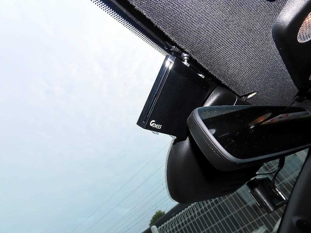 Ford Mustang — photo 17
