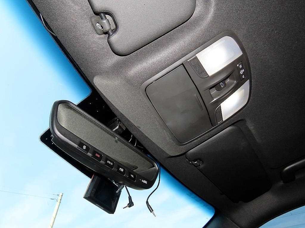 Hyundai Veloster — photo 15
