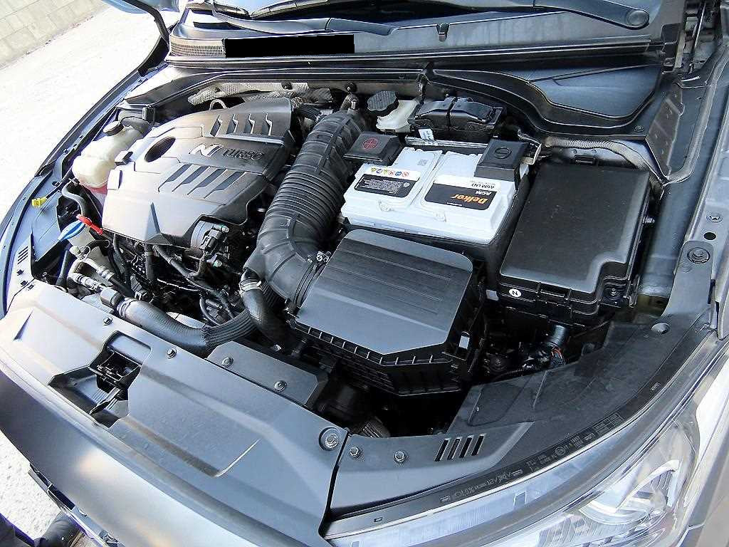 Hyundai Veloster — photo 17