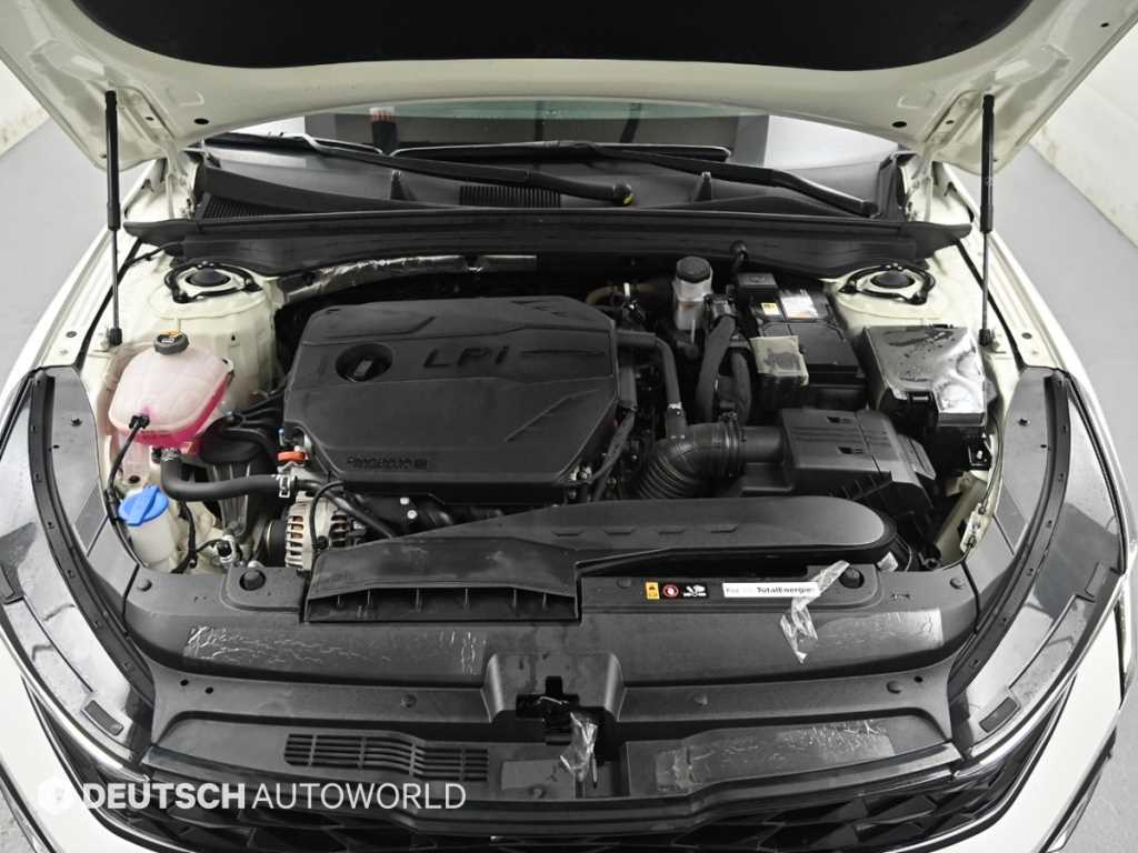 Kia K5 — photo 06