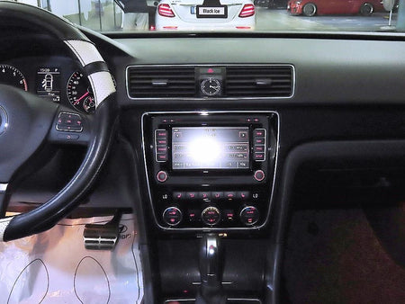 Volkswagen Passat — photo 11