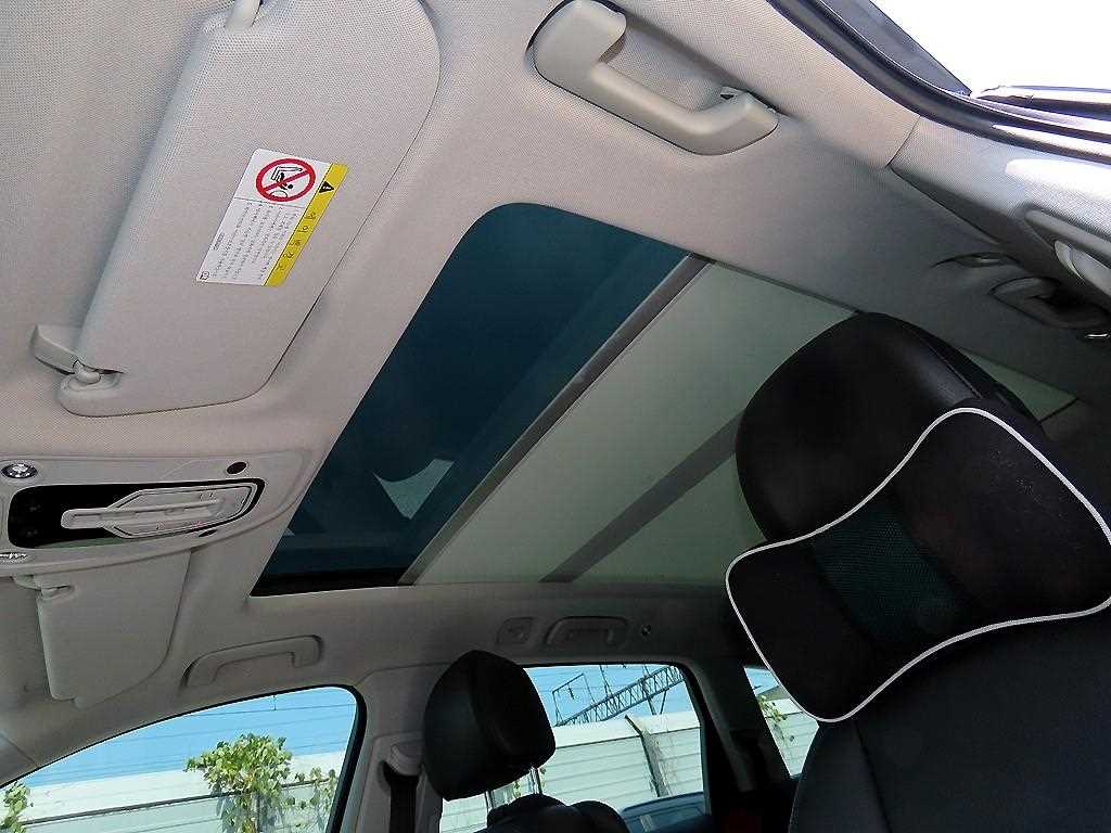 Audi Q7 — photo 18