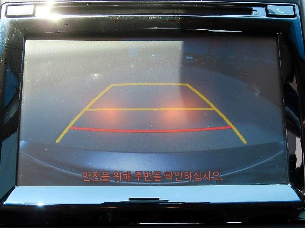 Toyota Camry — photo 15