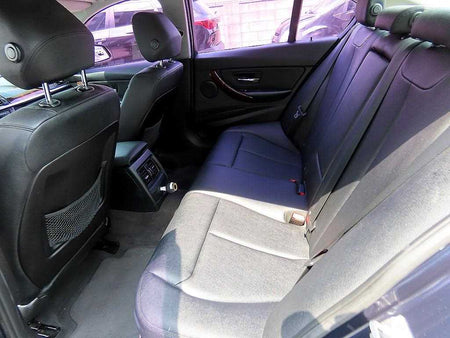 BMW 3-Series — photo 06
