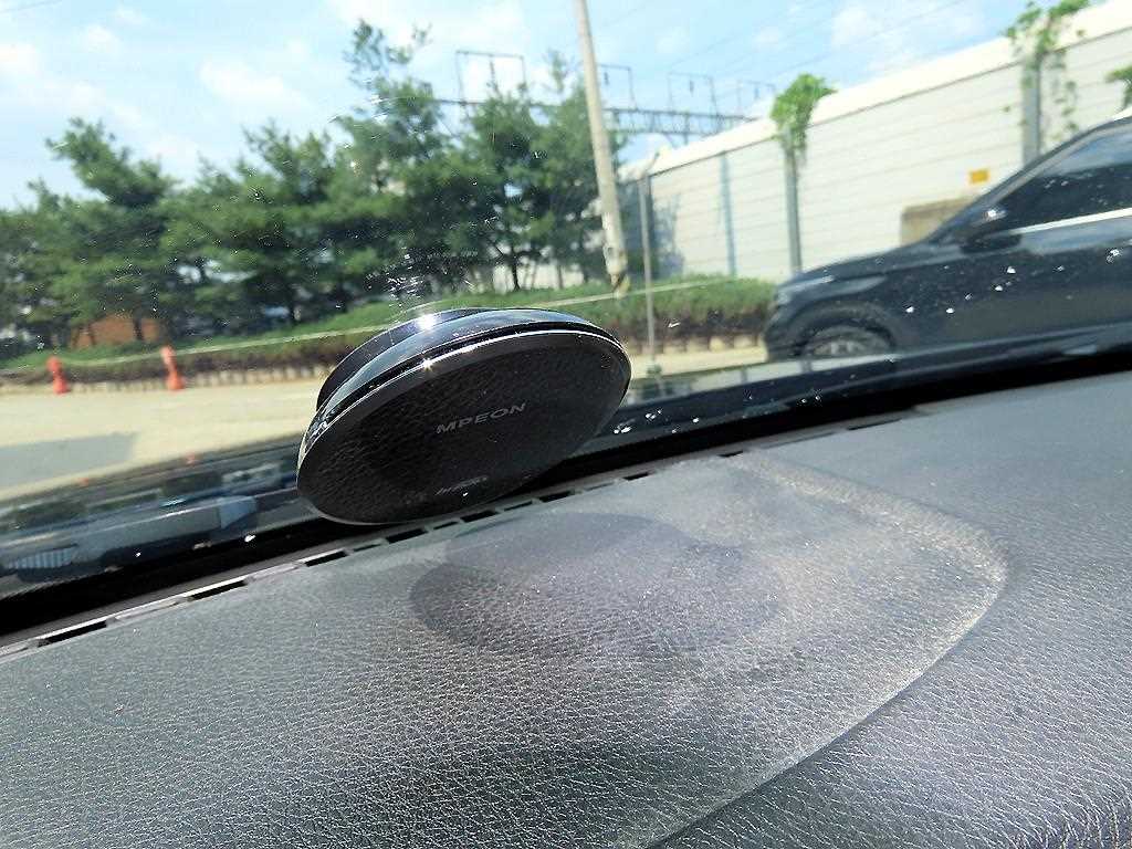 BMW 3-Series — photo 15