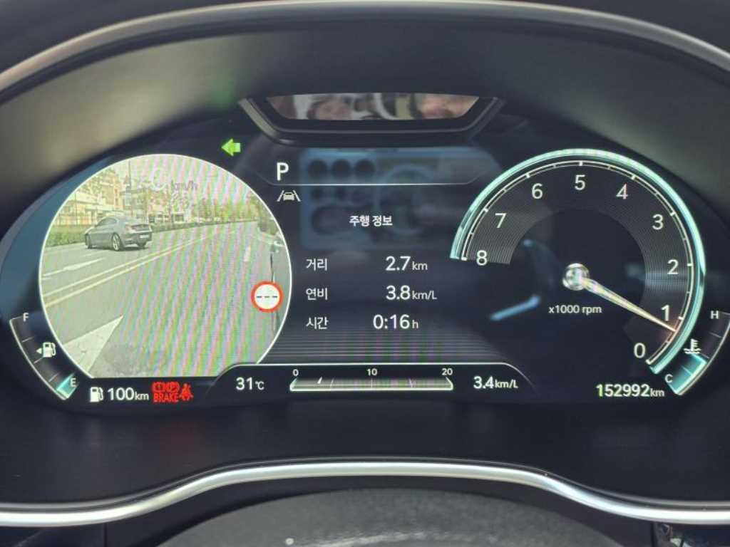 Genesis G80 — photo 08