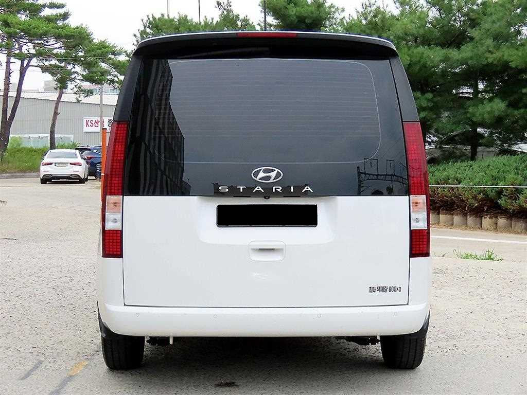 Hyundai Staria — photo 04