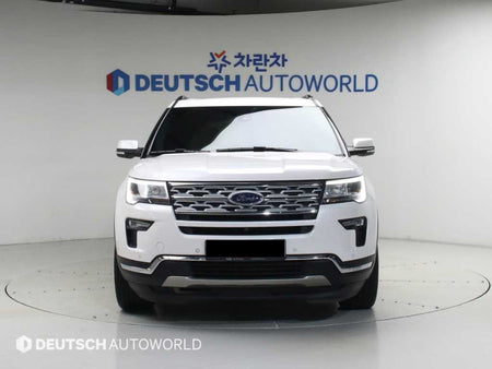 Ford Explorer — photo 03