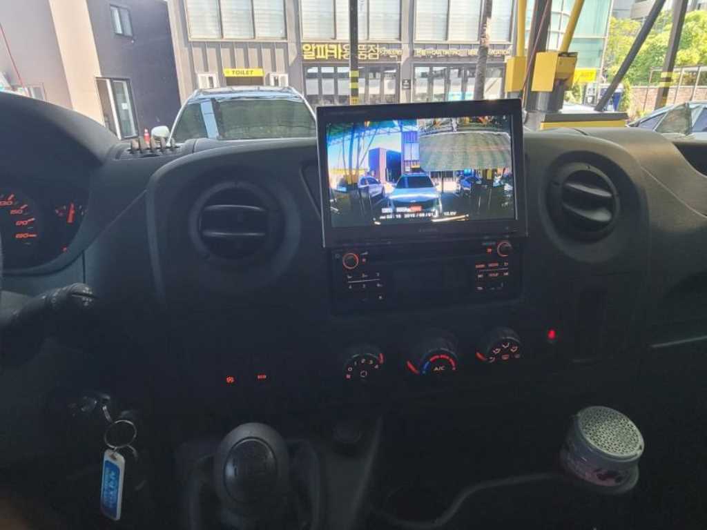 RENAULT Master — photo 07