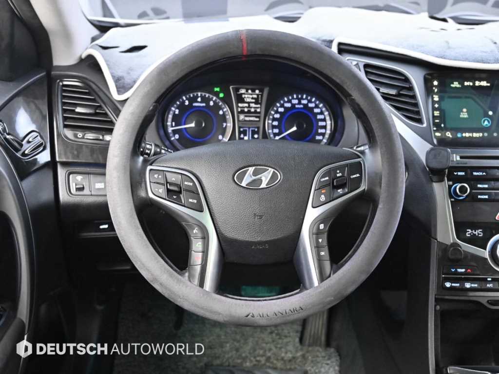 Hyundai Grandeur — photo 13