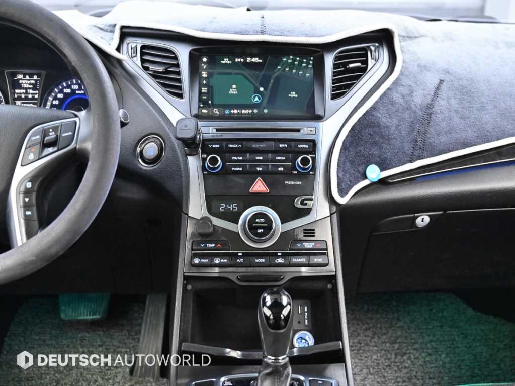 Hyundai Grandeur — photo 14