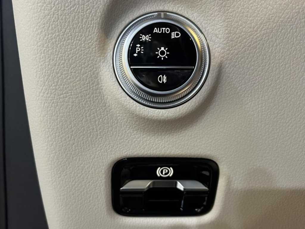 Mercedes-Benz CLE-Class — photo 09