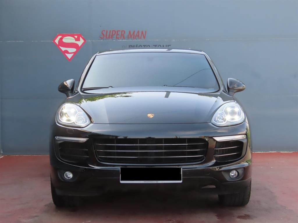 Porsche Cayenne — photo 02