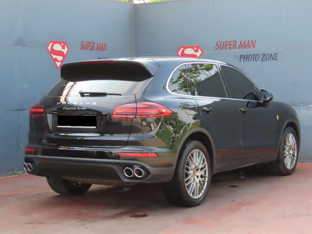 Porsche Cayenne — photo 03