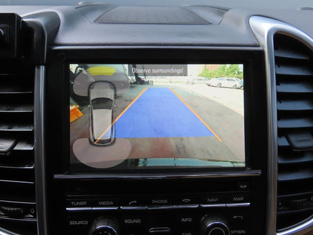 Porsche Cayenne — photo 17