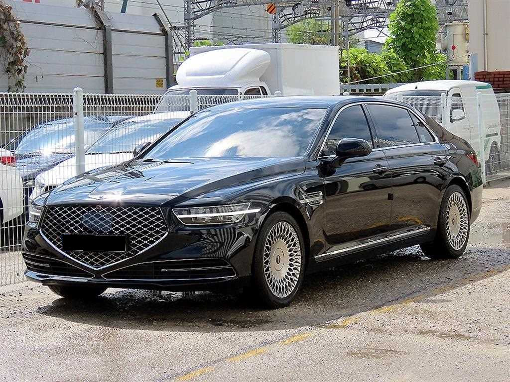 Genesis G90 — photo 02