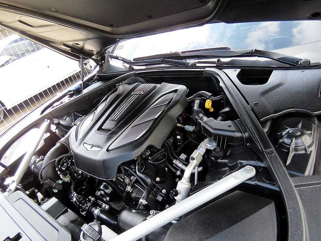 Genesis G90 — photo 19
