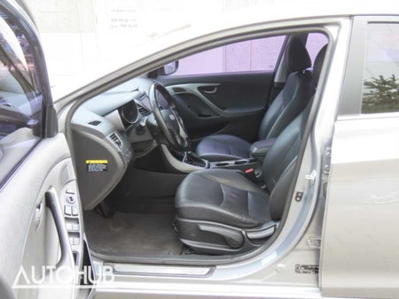 Hyundai Avante — photo 14