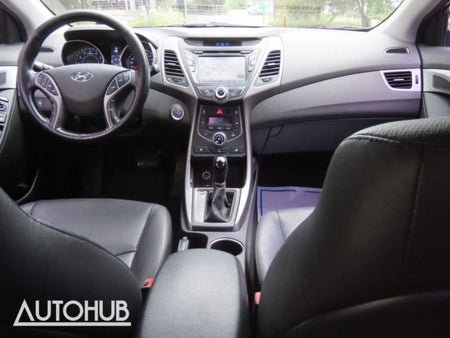 Hyundai Avante — photo 16