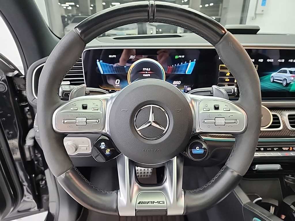 Mercedes-Benz GLE-Class — photo 09