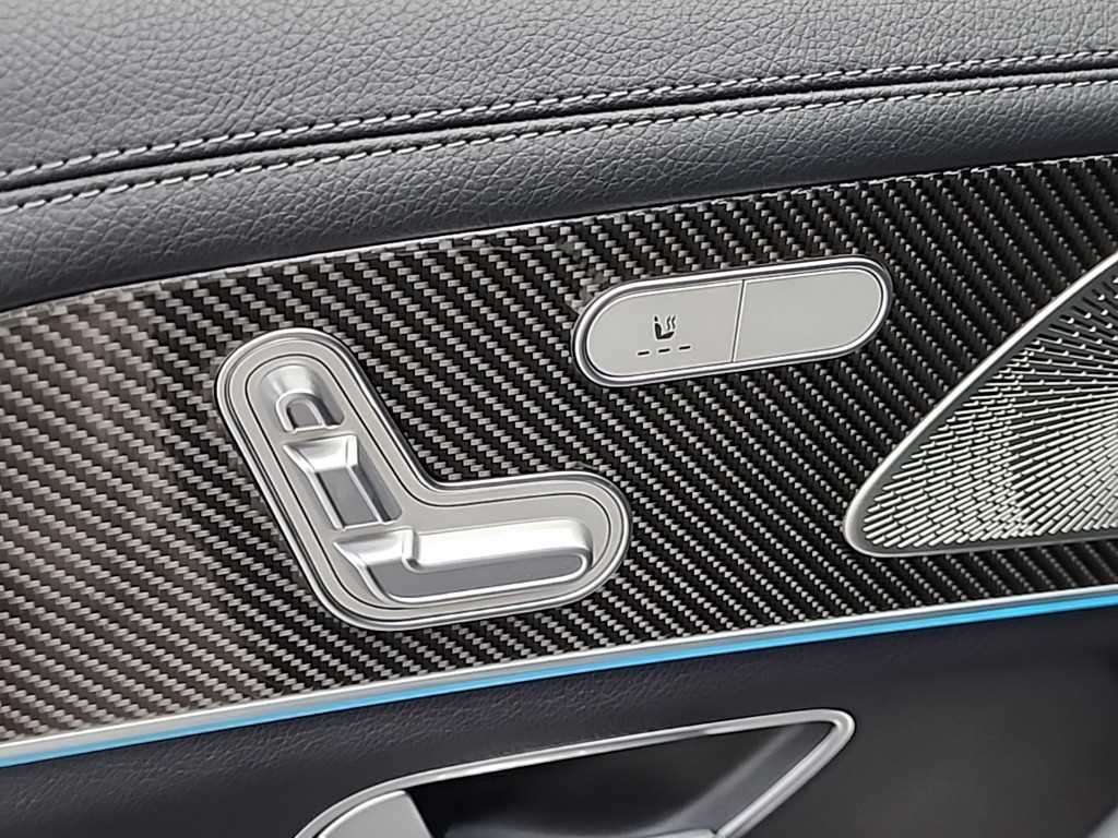 Mercedes-Benz GLE-Class — photo 13