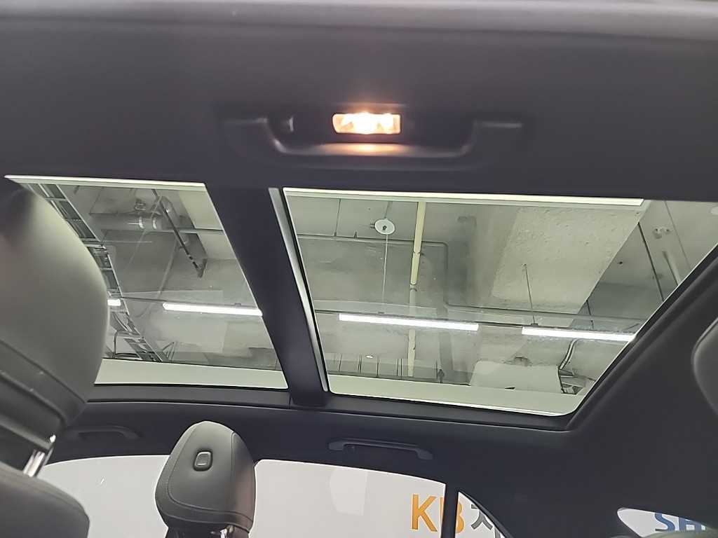 Mercedes-Benz GLE-Class — photo 14