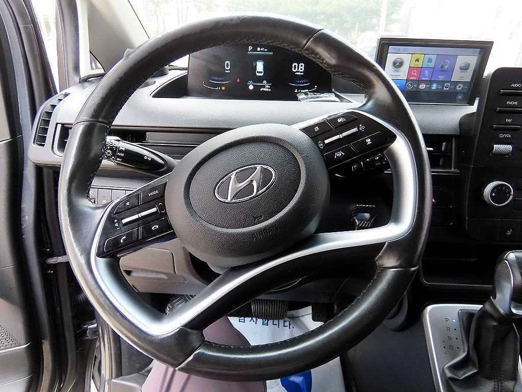 Hyundai Staria — photo 08