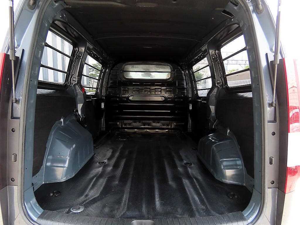 Hyundai Staria — photo 17