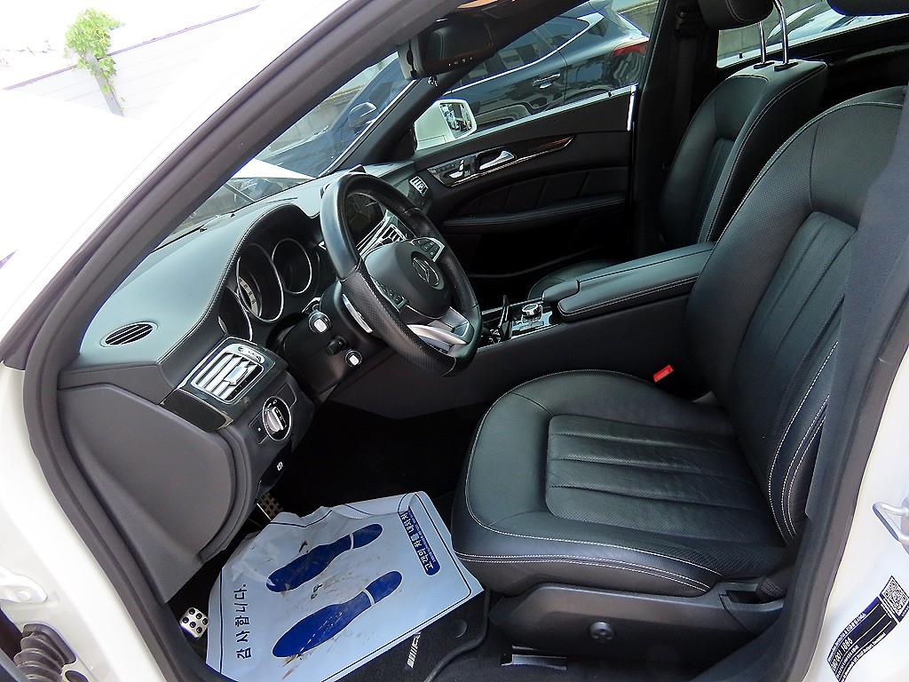 Mercedes-Benz CLS-Class — photo 05