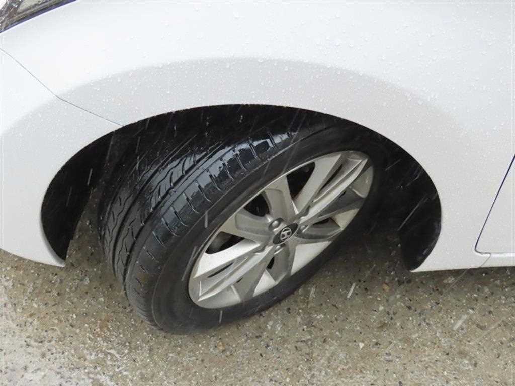 Hyundai Avante — photo 18