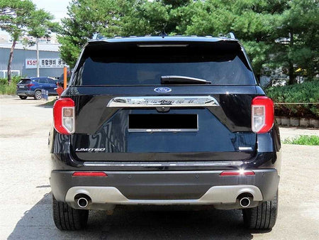 Ford Explorer — photo 04