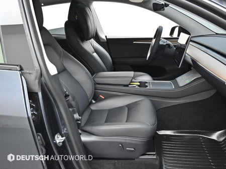 Tesla Model Y — photo 10