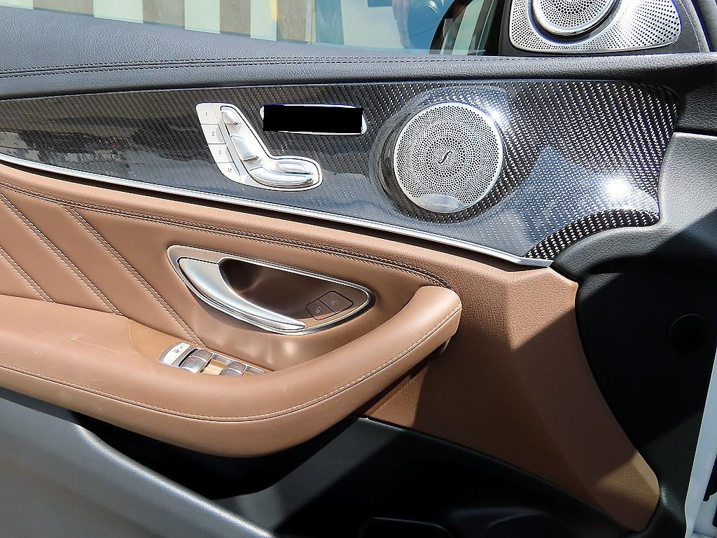 Mercedes-Benz E-Class — photo 12